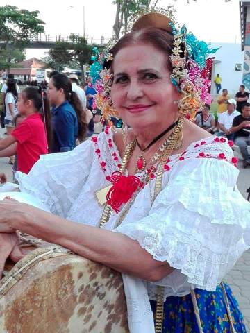 Esthercita Nieto celebra con orgullo sus 80 años