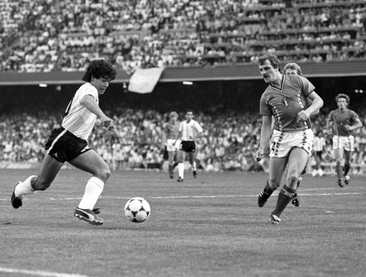 Se cumplen 40 años del primer partido de Maradona en un Mundial