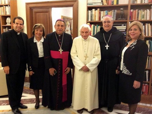 El obispo se encontraba en una reunión de trabajo en el Vaticano cuando sufrió el malestar.