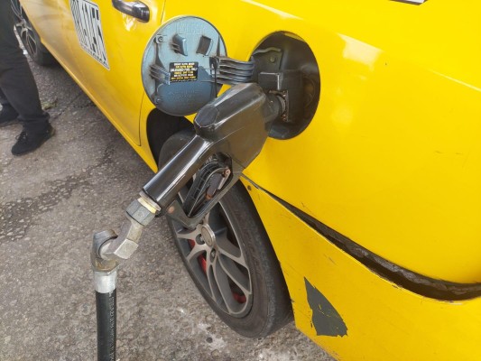 Gabinete aprueba extensión del precio del combustible hasta el 14 de diciembre
