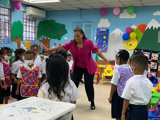Un nuevo año escolar comienza en Panamá. Abren las puertas a la sabiduría y el conocimiento