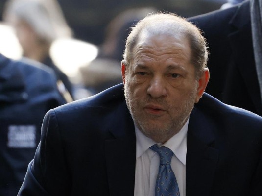Harvey Weinstein condenado a 23 años de prisión por violación y acto sexual criminal