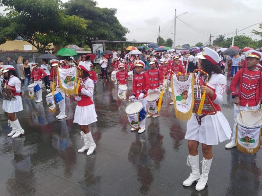 Desfile en Panamá Viejo por los 500 años de fundación de la ciudad