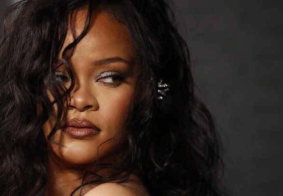 Rihanna volvió a los escenarios hace pocos días con su aparición estelar en el espectáculo del descanso del Super Bowl.