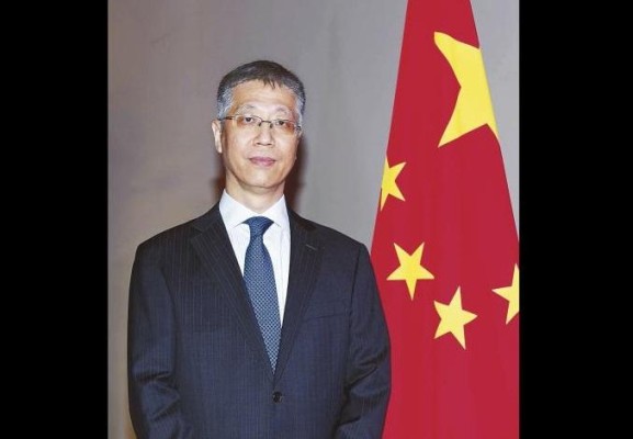 Wei Qiang: 'Existe un gran potencial en las relaciones entre China y Panamá'