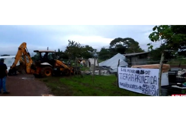 Miviot desmantela viviendas en asentamiento informal próximo al hospital Solano
