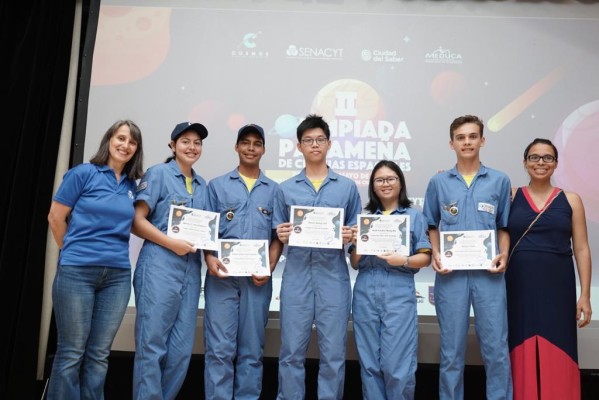 Cinco jóvenes representarán a Panamá en próximas Olimpiadas Espaciales México