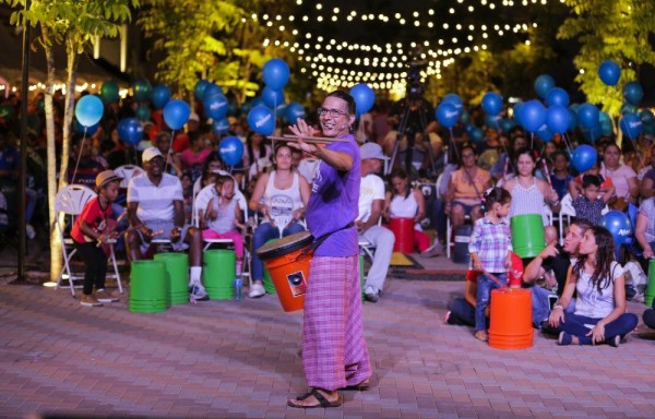 Tour Luna Llena De Tambores