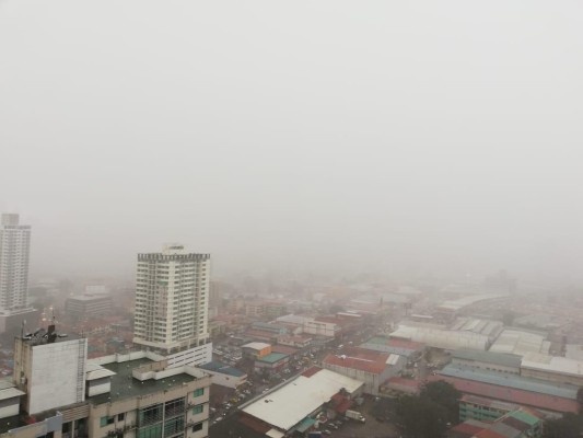 Cae Fuerte Lluvia Con Actividad El Ctrica En La Ciudad De Panam