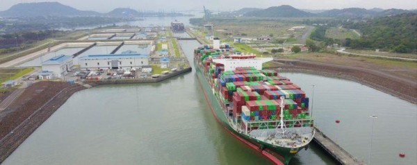 Canal de Panamá aumenta eslora permitida para las esclusas neopanamax