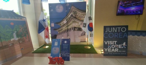 La exhibición cultural Corea Bucket Event, con el lema “Junto Corea” .