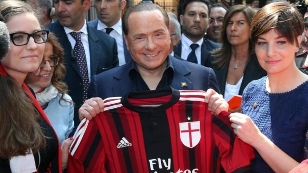 Ex primer ministro italiano y expresidente del Milan Silvio Berlusconi.