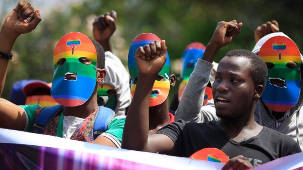 La policía de Nigeria detiene a 67 personas acusadas de ser homosexuales