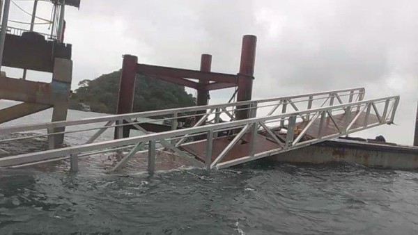 Muelle de la isla Taboga colapsó por las condiciones del tiempo