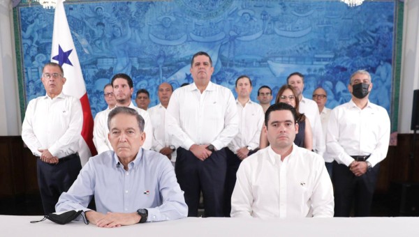 Presidente Cortizo anuncia 80 balboas de descuento en costo de canasta básica