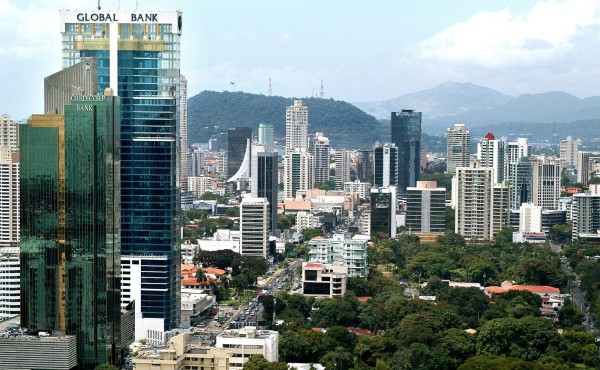 Crecen los activos y las utilidades del centro bancario internacional de Panamá