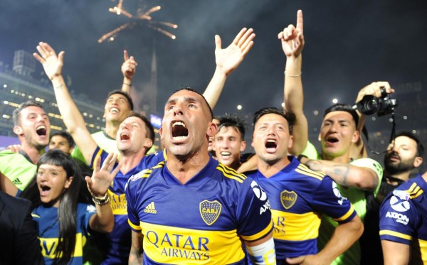 Tres jugadores de Boca Juniors dan positivo por COVID-19