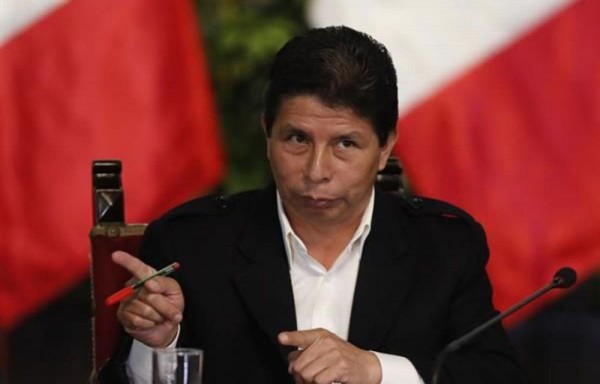 El Congreso de Perú aprueba acusar al expresidente Castillo de corrupción