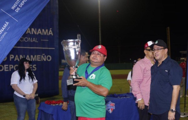 La novena de Chiriquí se quedó con el trofeo de subcampeón.