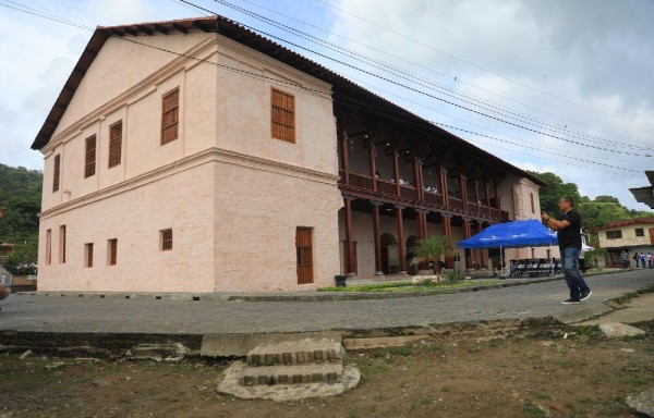 El edificio de la Real Aduana de Portobelo fue construido en 1630.