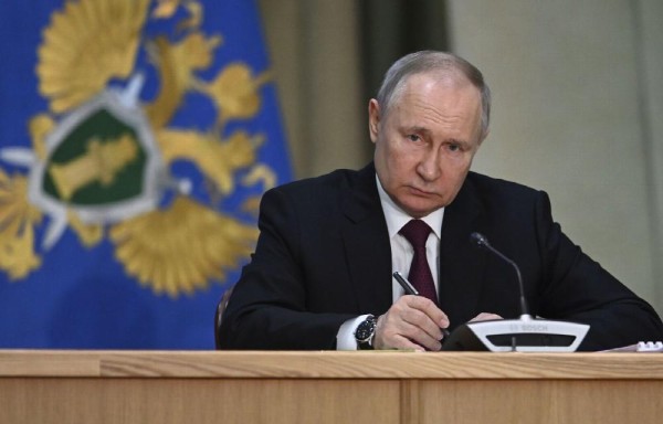 Las acusaciones de crímenes de guerra acompañan al presidente ruso, Vladímir Putin, desde su ascenso al Kremlin en el 2000.
