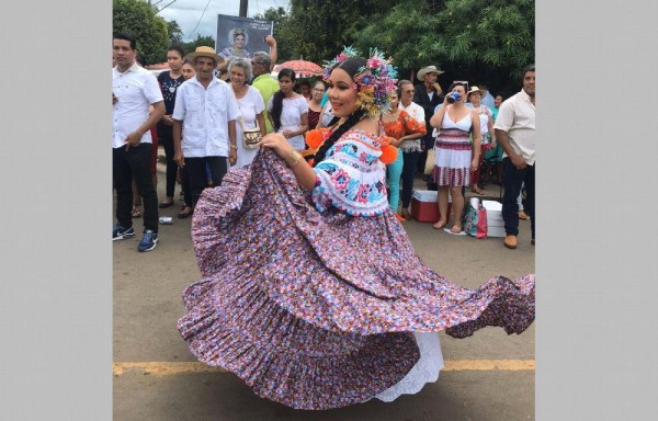 Ashley Nicole es la reina del Festival Folclórico de La Mitra de La Chorrera