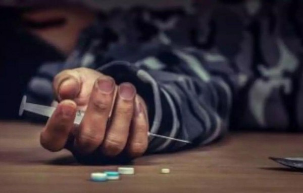 En 454 de las 5.347 muertes de latinos por sobredosis hubo evidencias del uso de píldoras fabricadas ilegalmente.