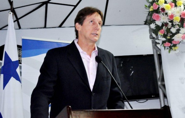 El contrato se suscribió bajo la administración de Guillermo Sáenz-Llorens.