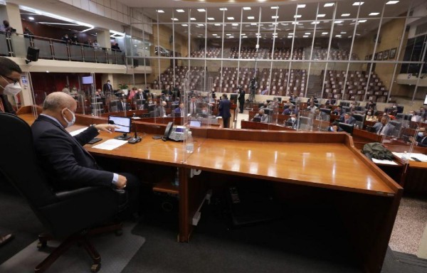Magistrados del TE rechazan reformas electorales y piden a ‘Nito' que las objete