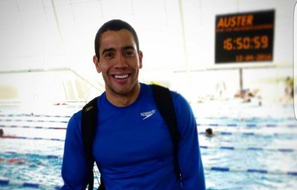El nadador Edgar Crespo.
