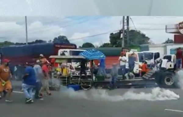 Enfrentamientos en Chiriquí:  lanzan gas lacrimógeno, piedras y palos 