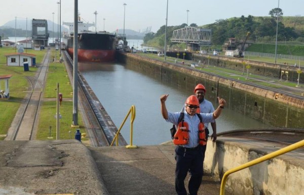El Canal logra récord de 442.1 millones de toneladas
