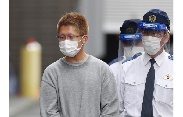 El autor confeso de un ataque con cuchillo con el que hirió a 17 personas el pasado domingo en el metro de Tokio, un joven de 24 años identificado como Kyota Hattori.