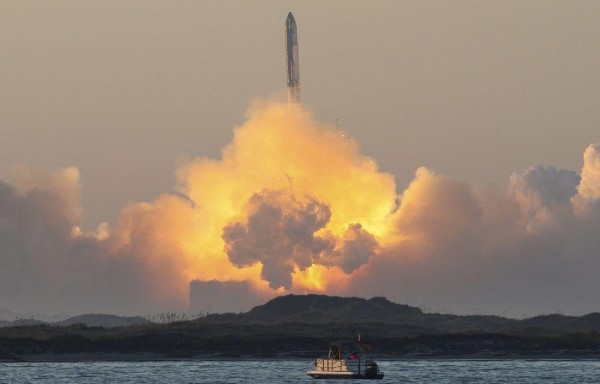 SpaceX pasó meses trabajando en la aprobación de la Administración Federal de Aviación, que anunció una investigación por la pérdida de un cohete.