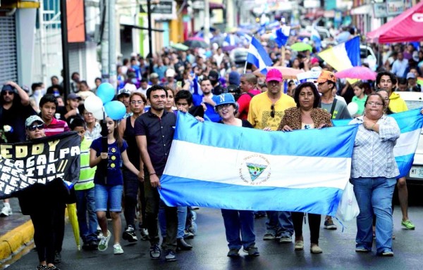 La crisis que vive Nicaragua es la peor desde los 90.