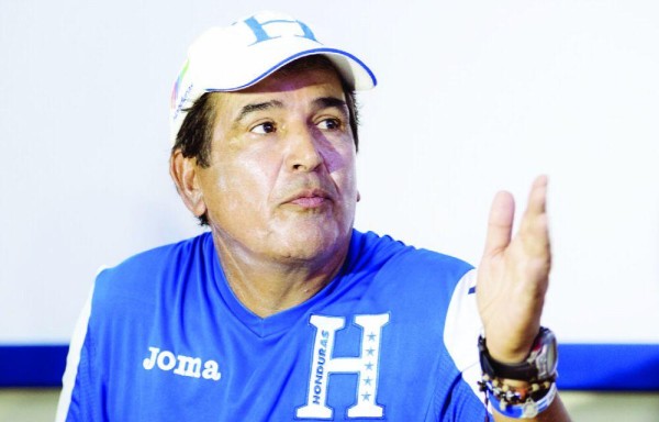Jorge Luis Pinto, técnico colombiano que dirige a Honduras.