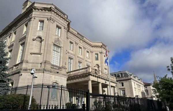 La embajada de Cuba en Washington reabrió en 2015, cuando se restauraron las relaciones diplomáticas bilaterales.