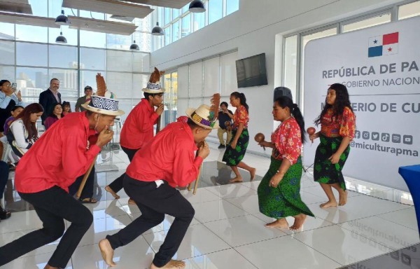 La danza engalanó la actividad cultural que se realizó en Ministerio de Cultura