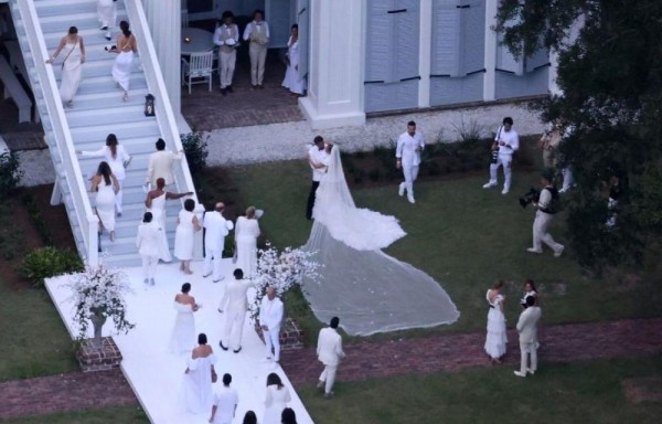 ¡Todos de blanco! Así fue la boda entre Ben Affleck y Jennifer López
