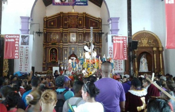 Este sábado 21 de octubre miles de devotos celebran el Cristo Negro de Portobelo.