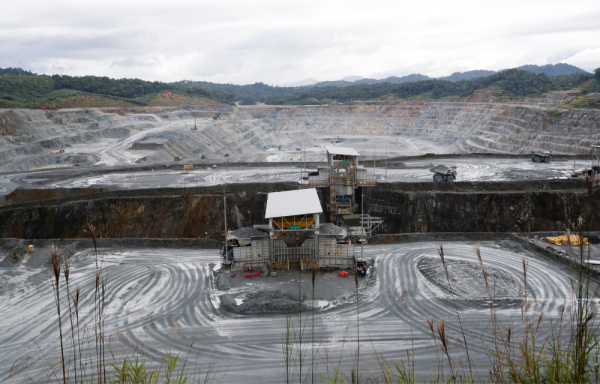 Vista de la mina a cielo abierto Cobre Panamá, una de las más grandes de Latinoamérica, pertenece a la Minera Panamá, filial de la empresa canadiense First Quantum Minerals, en Donoso, Panamá.