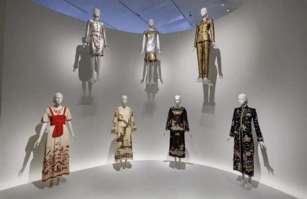 El Met reúne el legado de Lagerfeld, diseñador erudito y empresario de moda