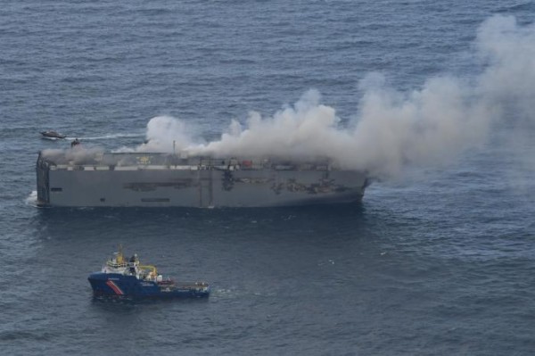 Panamá colabora en investigaciones sobre el buque incendiado