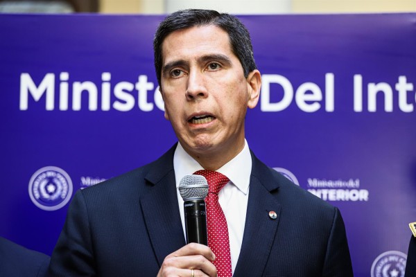 Foto de archivo de Federico González, ministro del Interior paraguayo