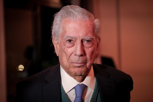 Comienza el rodaje de una serie adaptada de una novela de amor de Vargas Llosa