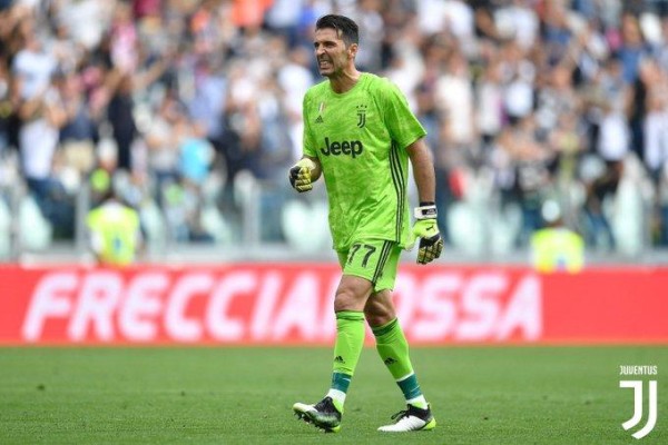 Récord de Buffon y gol de Cristiano en victoria de Juventus