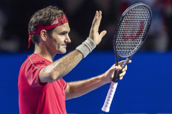 Federer ganó nuevamente en su Basilea natal