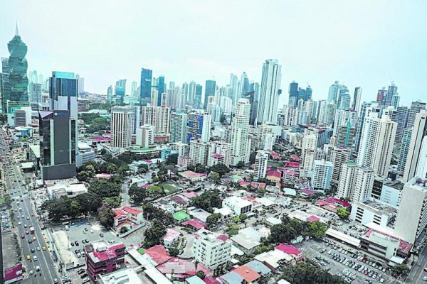 PIB de Panamá disminuirá al 2,5 % en 2024