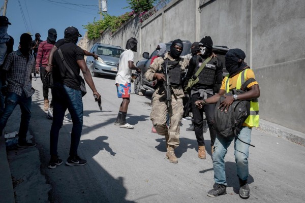 Embajadas en Haití cierran sus puertas y piden limitar los desplazamientos