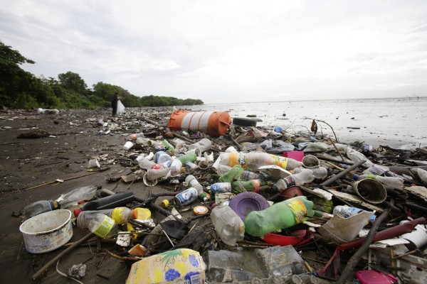 Voluntarios recogieron 52 toneladas de basura en distintas playas de Panamá